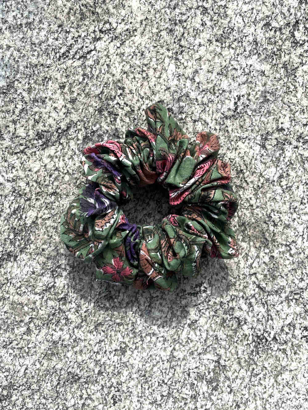 Scrunchie - Mughal Vines-IZSI-IZSI