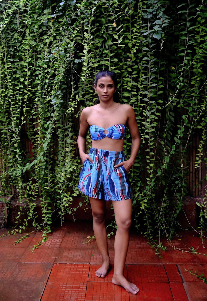 Cosmic Wave High Waist Shorts With Side Pockets