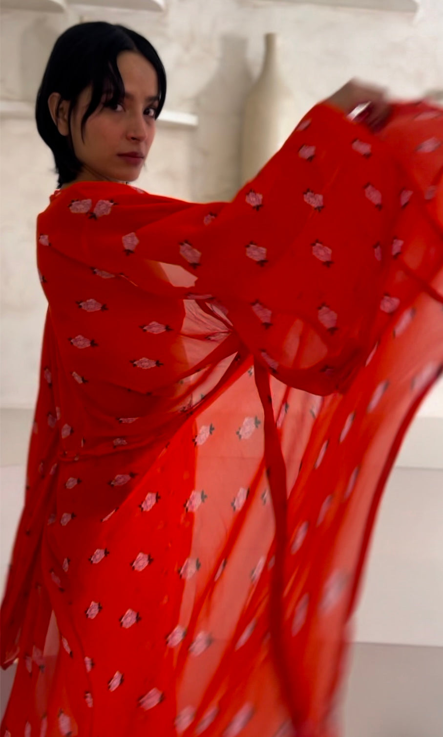 Kaftan with Butterfly Sleeves - Carnations