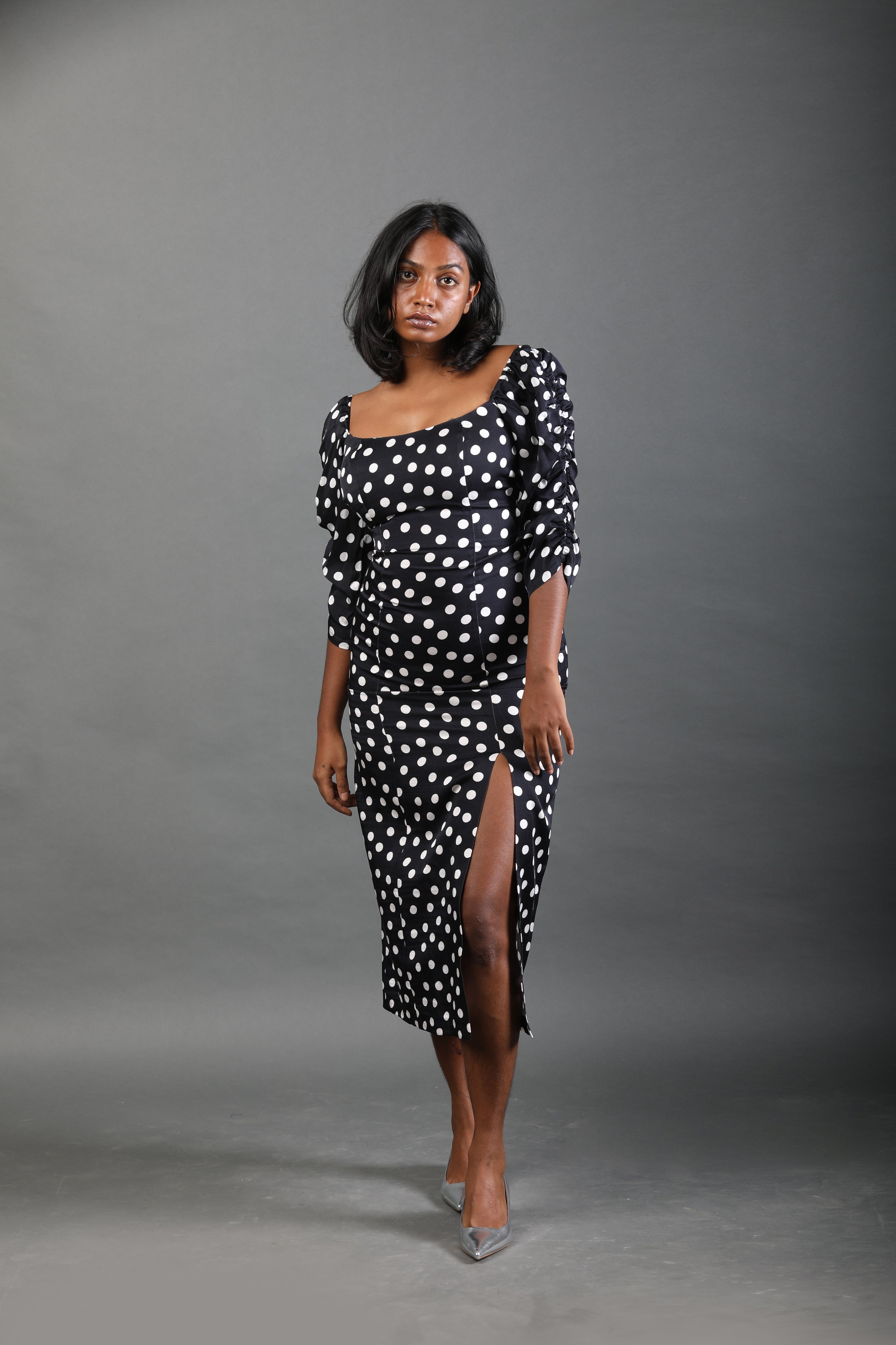 Waist Cinching Dress - Noir Dot