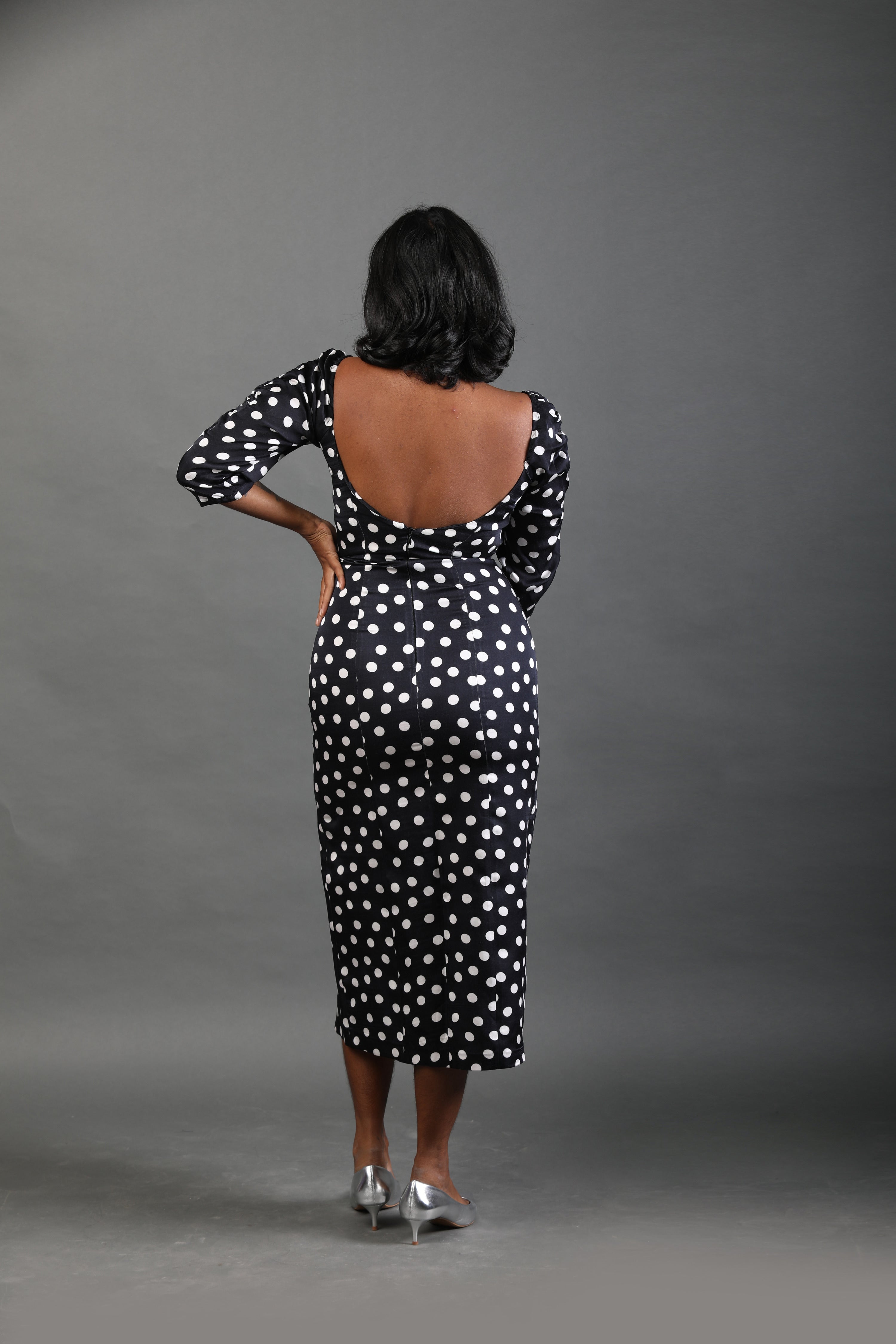 Waist Cinching Dress - Noir Dot