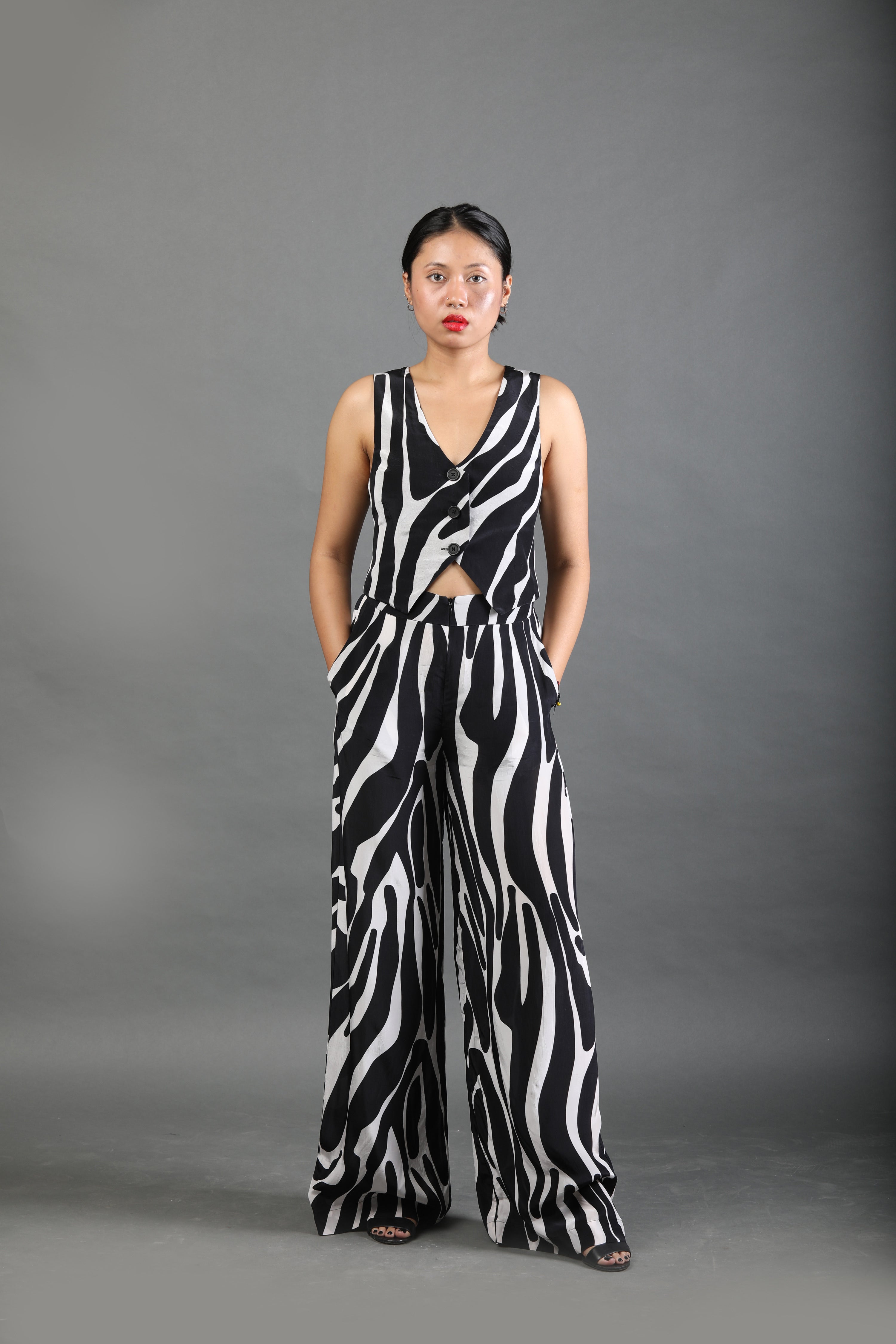 Trousers with Pockets - Noir Wave-izsi-IZSI