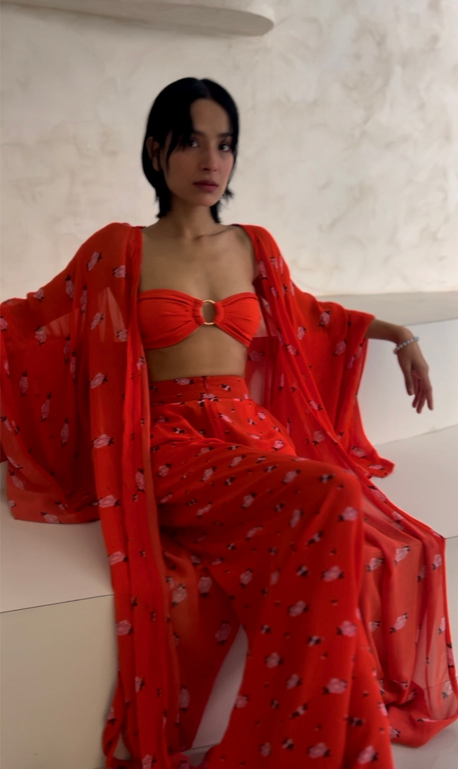 Kaftan with Butterfly Sleeves - Carnations