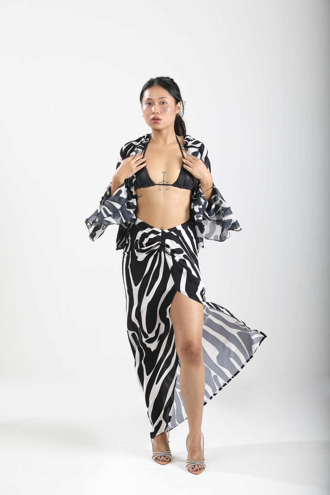 Set of Three Pieces - Noir Wave Flamenco Top, Ruched Skirt and String Bikini Top