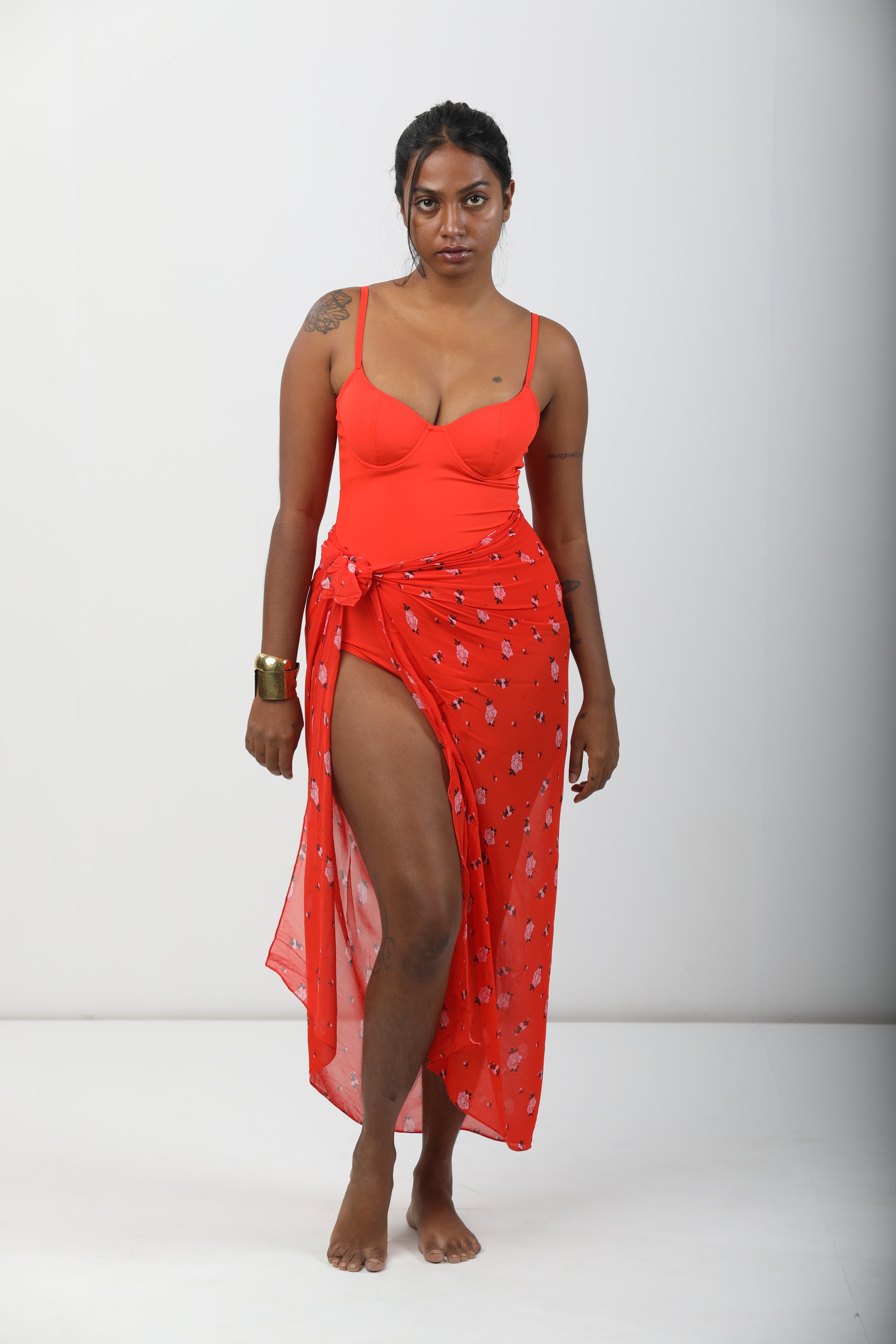 Classic Long Sarong - Carnations-izsi-IZSI