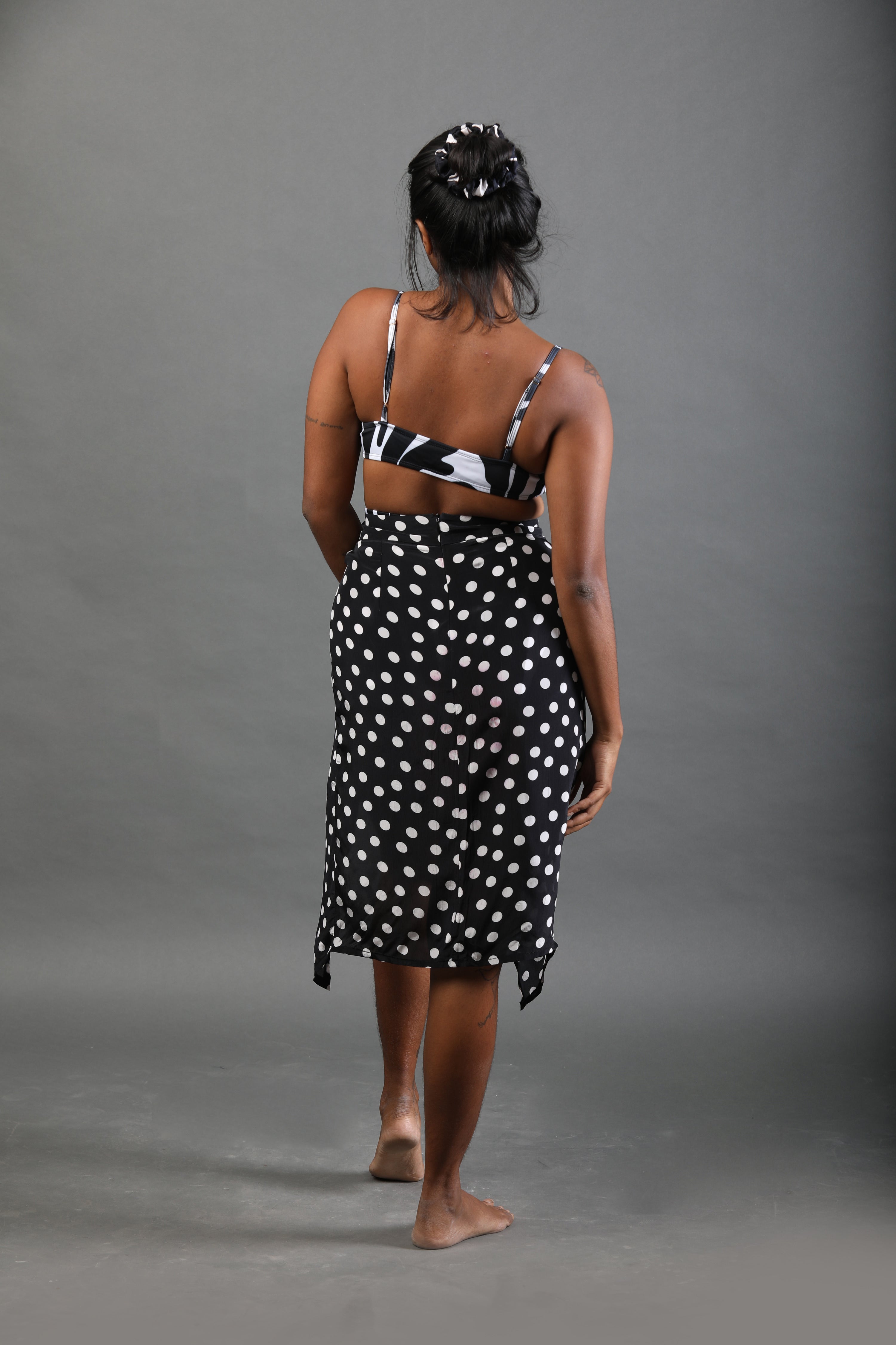 Front Slit Skirt - Noir Dot