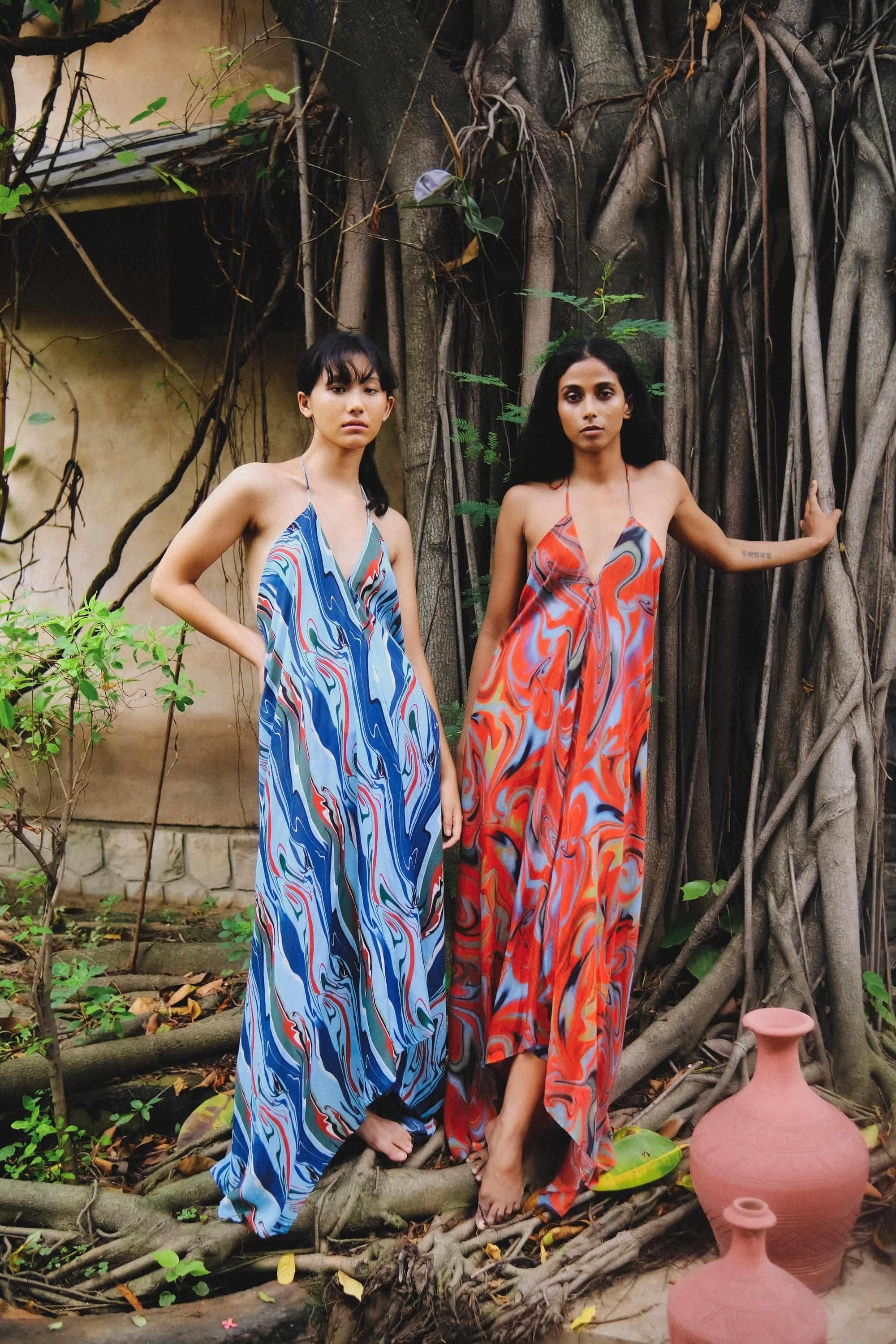 Cayenne Wave Plunge Back Kaftan Dress