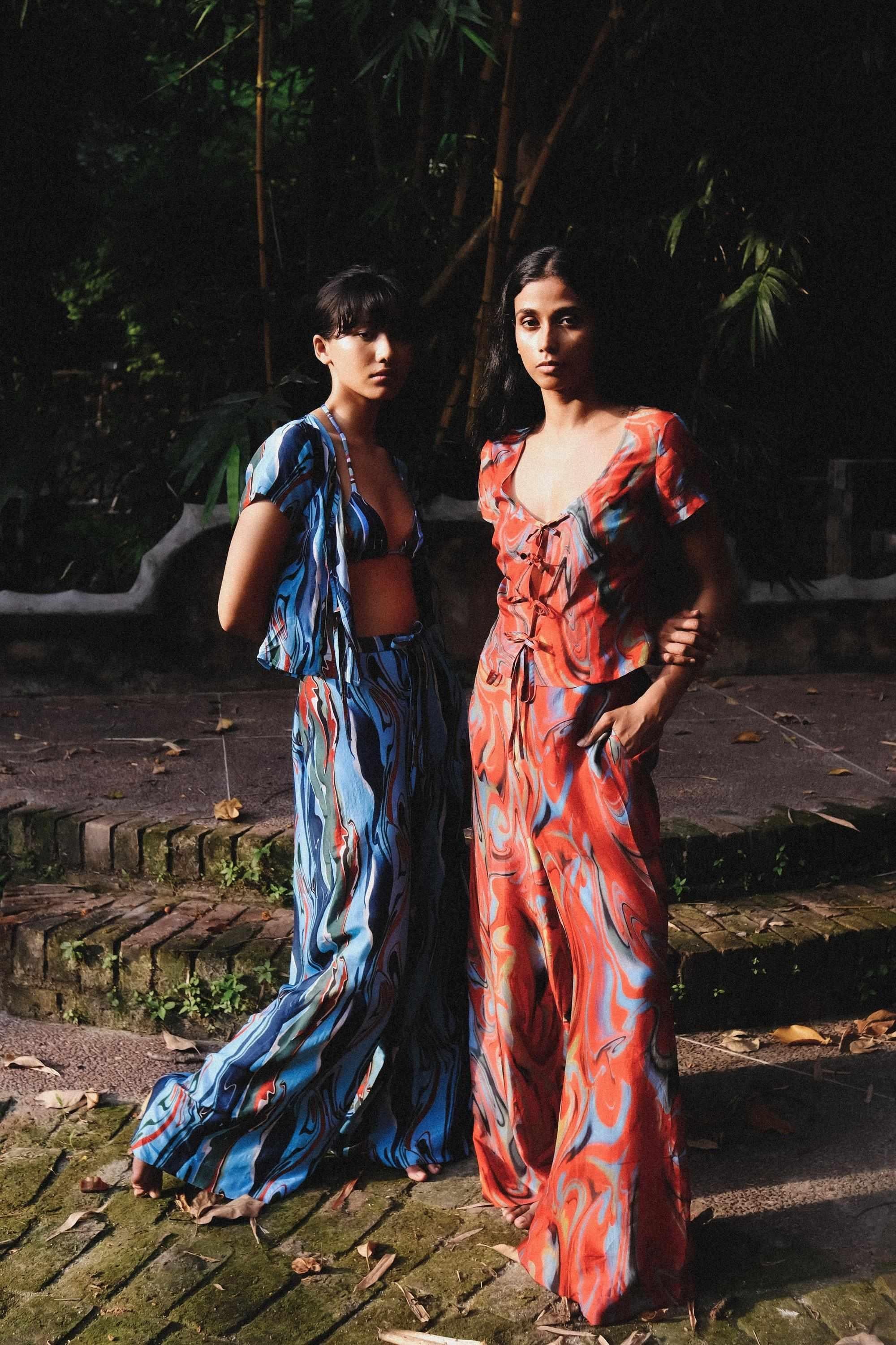 Cayenne Wave Four Tie Top