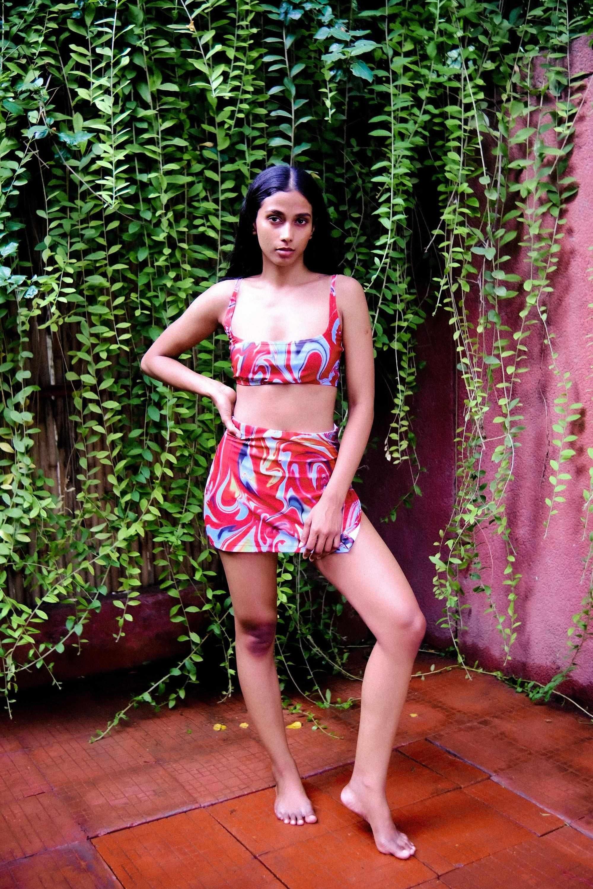 Cayenne Wave Bikini Box Top